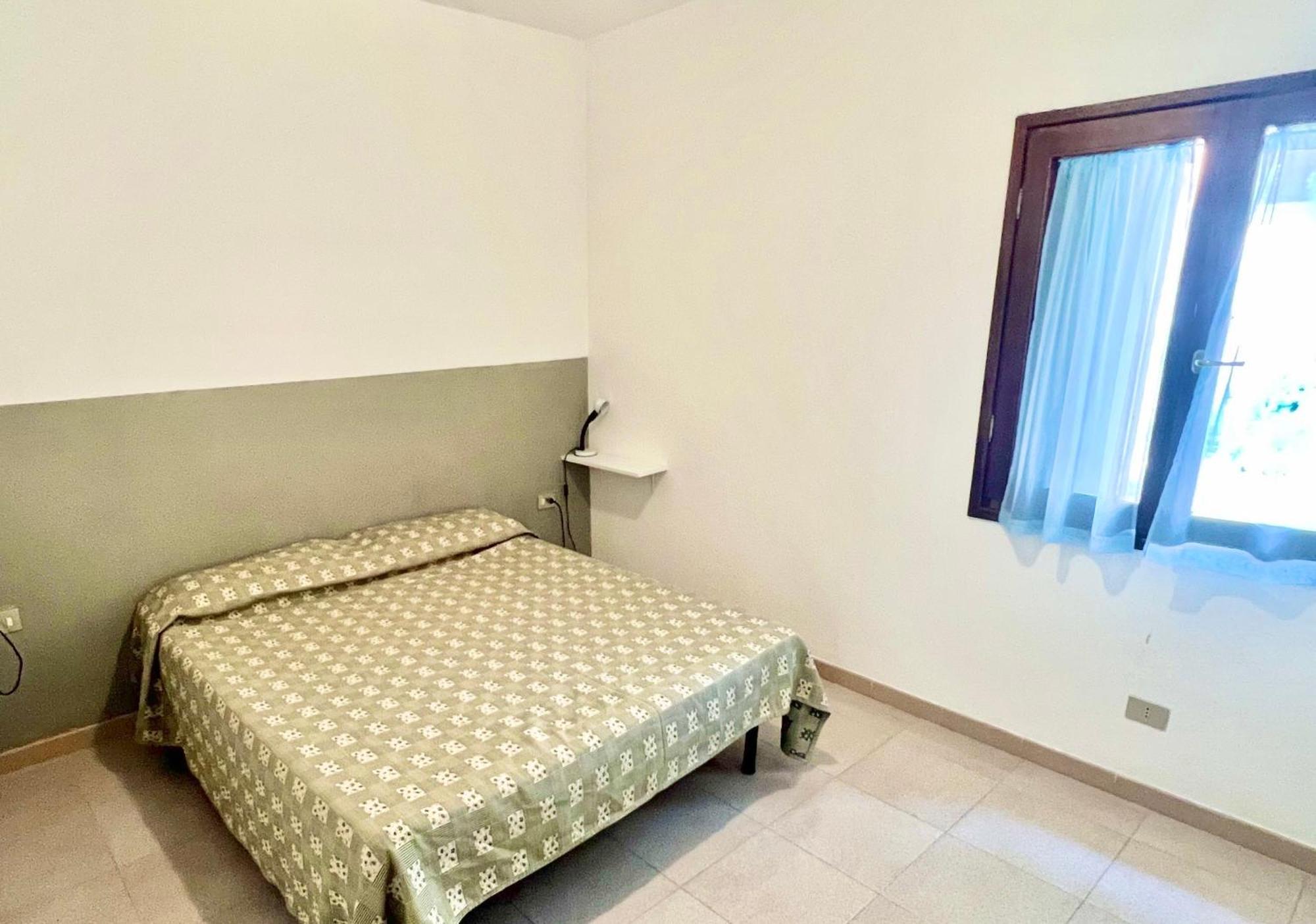 Iss Travel, Gli Asfodeli - Large Apartments With Private Terrace San Teodoro  Buitenkant foto